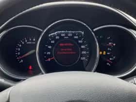 Kia Rio (2014) thumbnail 28