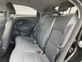 Kia Rio (2014) thumbnail 39