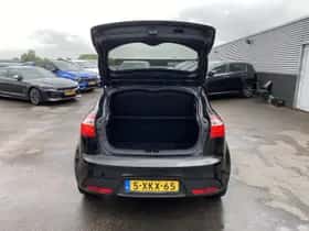 Kia Rio (2014) thumbnail 7