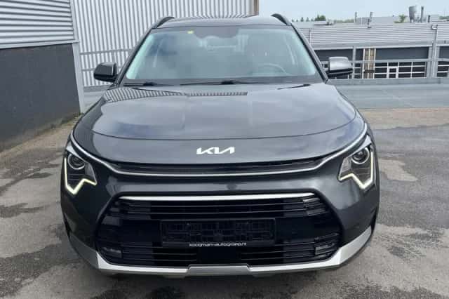 Kia Niro (2023) thumbnail 5