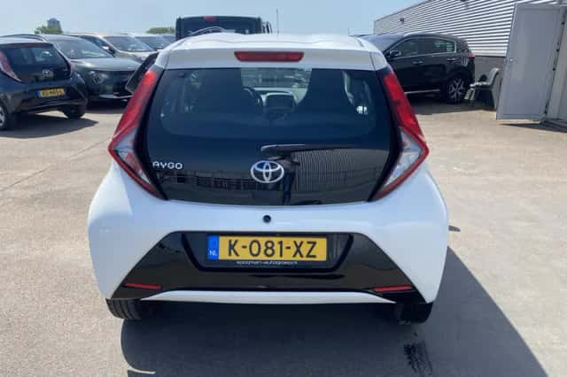 Toyota Aygo (2021) thumbnail 6