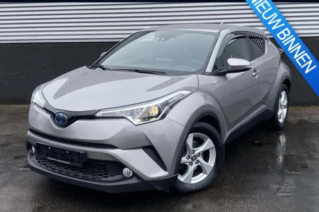 Toyota C-HR (2018) thumbnail 1