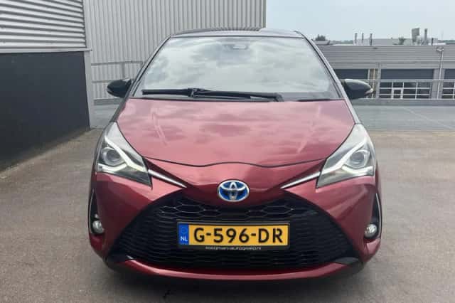 Toyota Yaris (2018) thumbnail 5