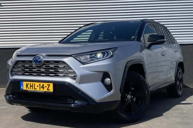 Toyota RAV4 (2020) thumbnail 2