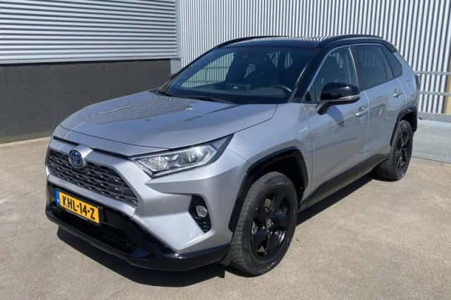 Toyota RAV4 (2020) thumbnail 3