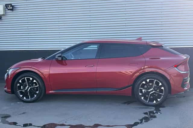 Kia EV6 (2026) thumbnail 2