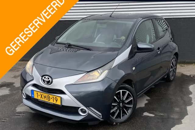 Toyota Aygo (2014) thumbnail 1