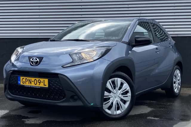 Toyota Aygo (2024) thumbnail 2