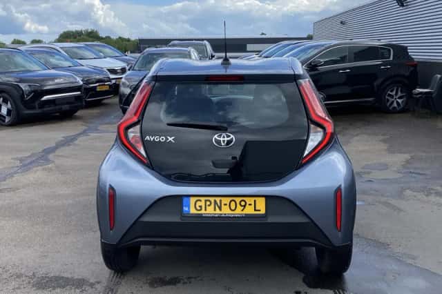Toyota Aygo (2024) thumbnail 5
