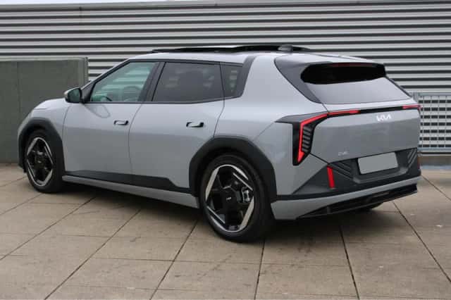Kia EV4 (2026) thumbnail 4