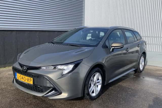 Toyota Corolla (2021) thumbnail 4