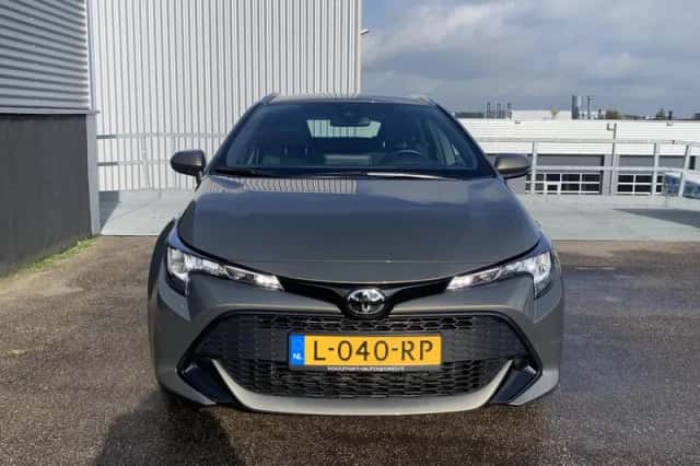 Toyota Corolla (2021) thumbnail 5