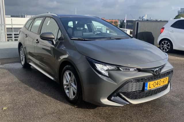 Toyota Corolla (2021) thumbnail 6