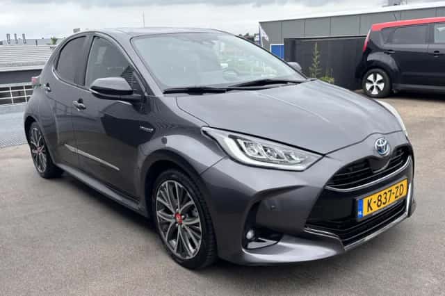 Toyota Yaris (2021) thumbnail 6