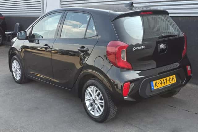 Kia Picanto (2020) thumbnail 5