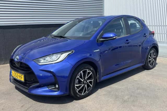 Toyota Yaris (2021) thumbnail 4