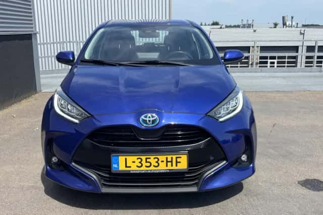 Toyota Yaris (2021) thumbnail 5
