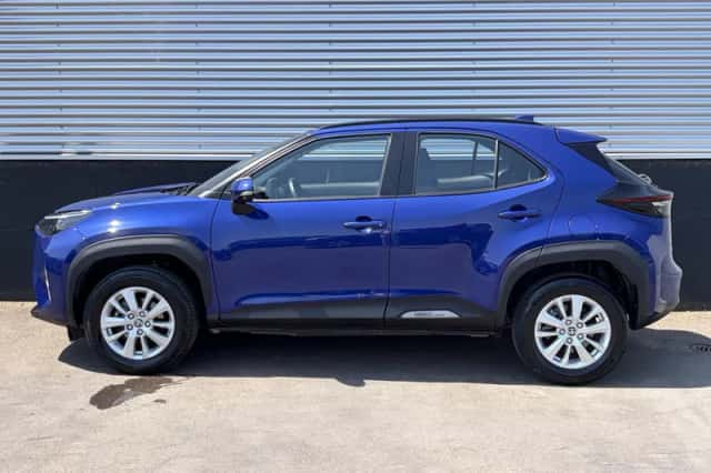 Toyota Yaris Cross (2023) thumbnail 2