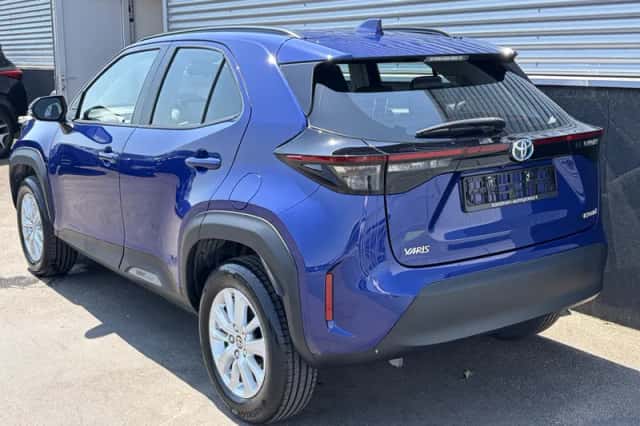 Toyota Yaris Cross (2023) thumbnail 3