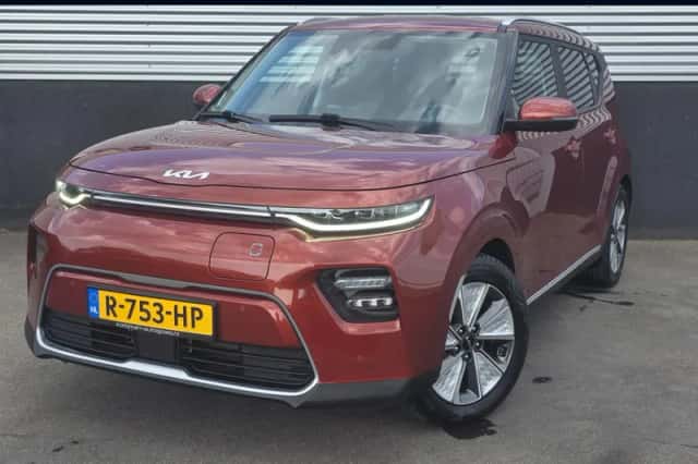 Kia Soul EV (2022) thumbnail 1