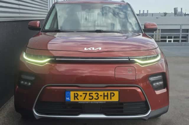Kia Soul EV (2022) thumbnail 2