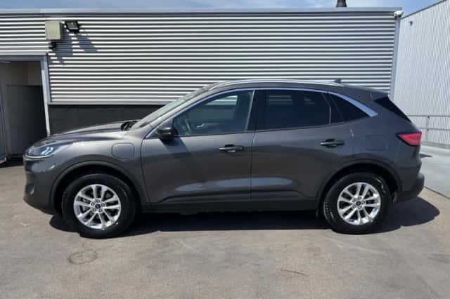 Ford Kuga (2023) thumbnail 3