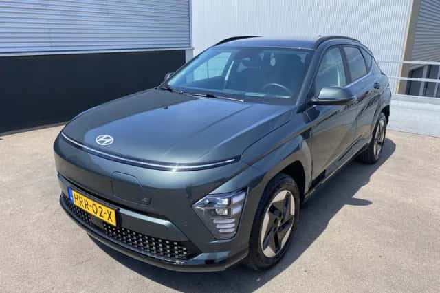Hyundai Kona (2025) thumbnail 3