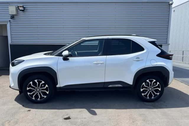 Toyota Yaris Cross (2023) thumbnail 3