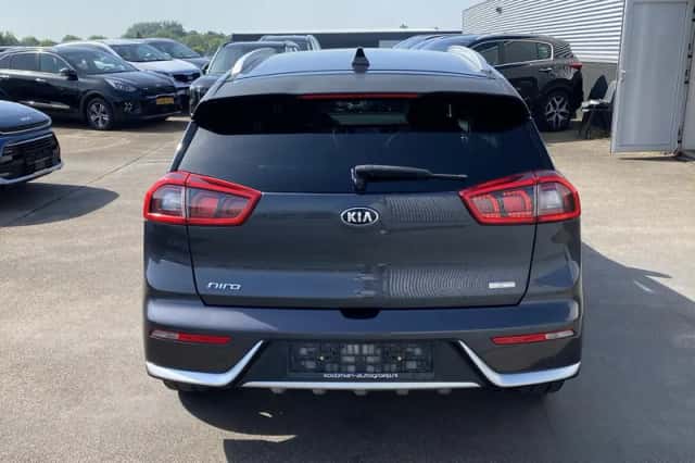 Kia Niro (2018) thumbnail 6
