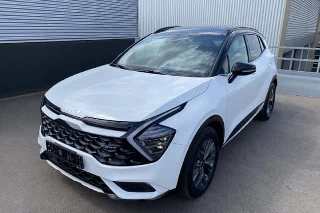 Kia Sportage (2023) thumbnail 3