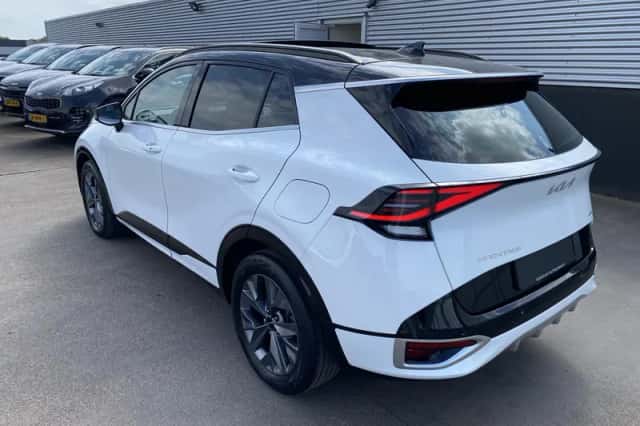 Kia Sportage (2023) thumbnail 5