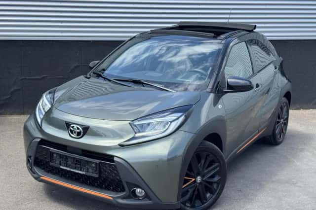 Toyota Aygo (2022) thumbnail 2