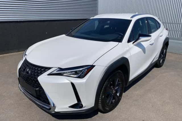 Lexus UX (2022) thumbnail 5