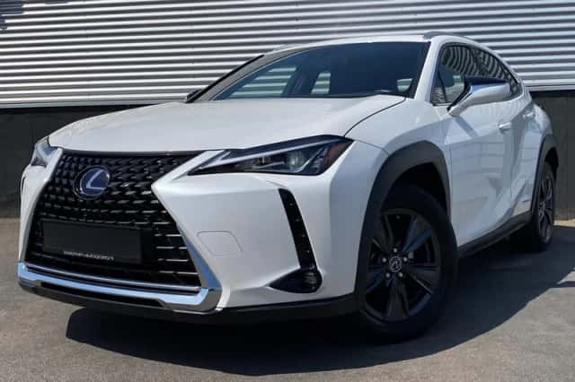 Lexus UX (2022) thumbnail 6