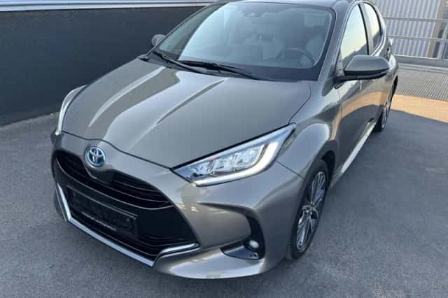 Toyota Yaris (2023) thumbnail 5