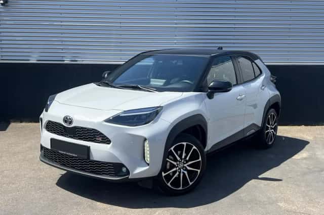 Toyota Yaris Cross (2023) thumbnail 2