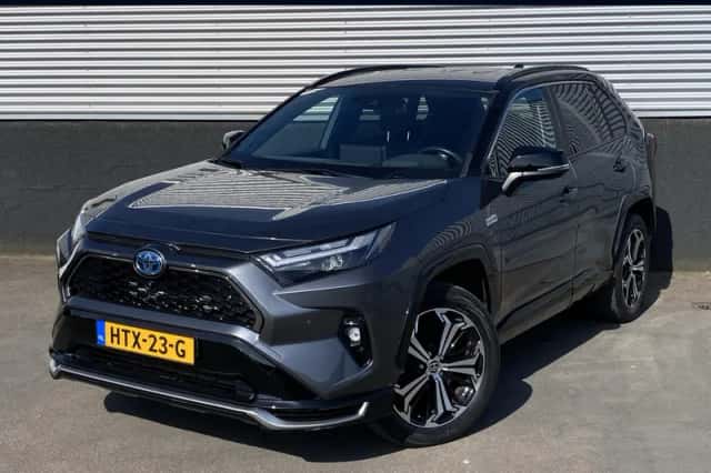 Toyota RAV4 (2022) thumbnail 1