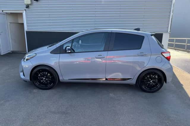 Toyota Yaris (2019) thumbnail 4