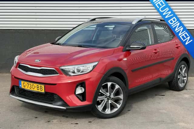 Kia Stonic (2019) thumbnail 1