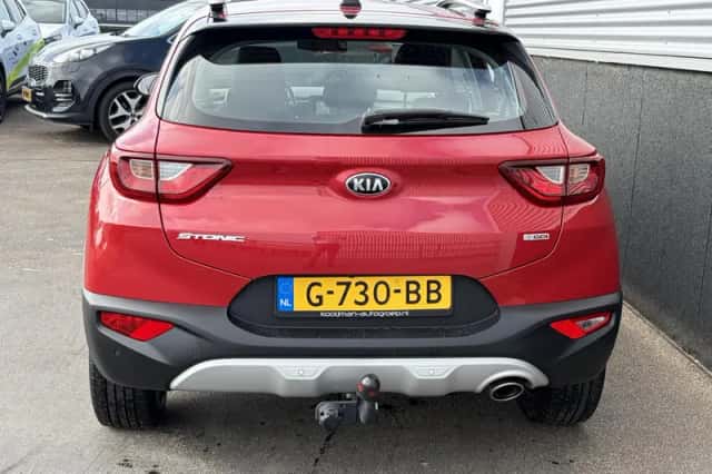 Kia Stonic (2019) thumbnail 3