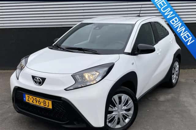 Toyota Aygo (2024) thumbnail 1