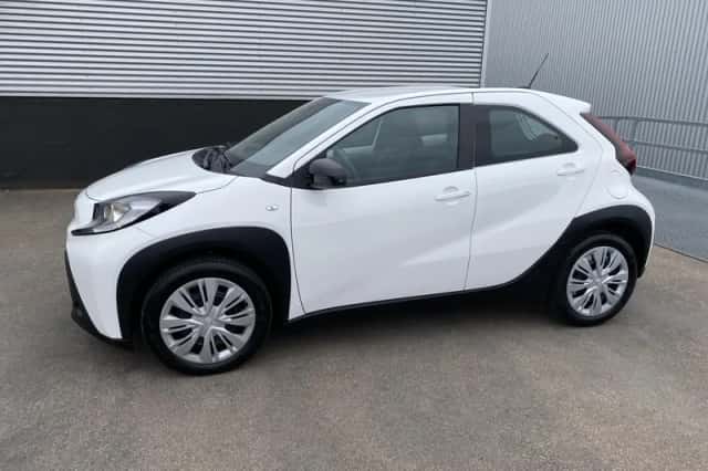 Toyota Aygo (2024) thumbnail 3