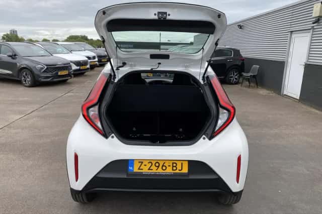Toyota Aygo (2024) thumbnail 6