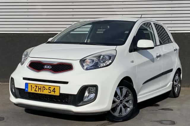 Kia Picanto (2015) thumbnail 2