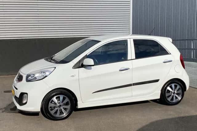 Kia Picanto (2015) thumbnail 4