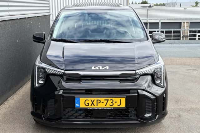 Kia Picanto (2024) thumbnail 3