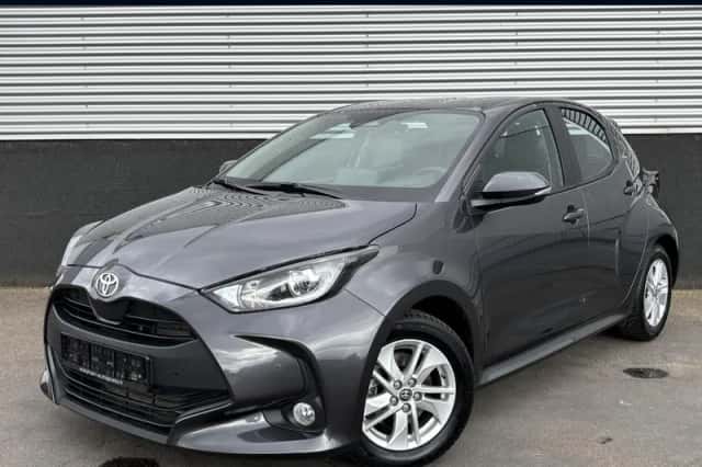 Toyota Yaris (2025) thumbnail 1