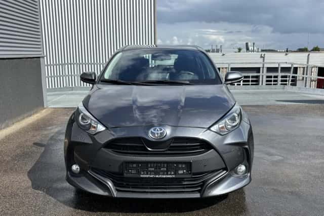 Toyota Yaris (2025) thumbnail 5
