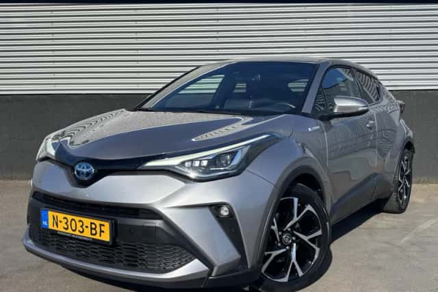 Toyota C-HR (2021) thumbnail 1