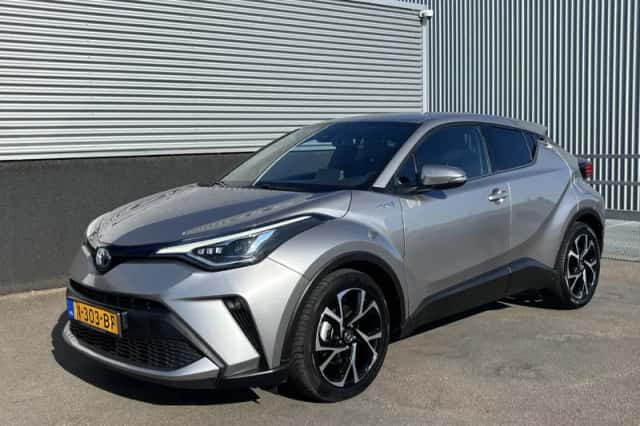 Toyota C-HR (2021) thumbnail 4